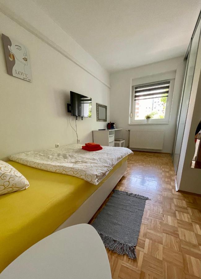 Dis Apartment Varaždin Dış mekan fotoğraf