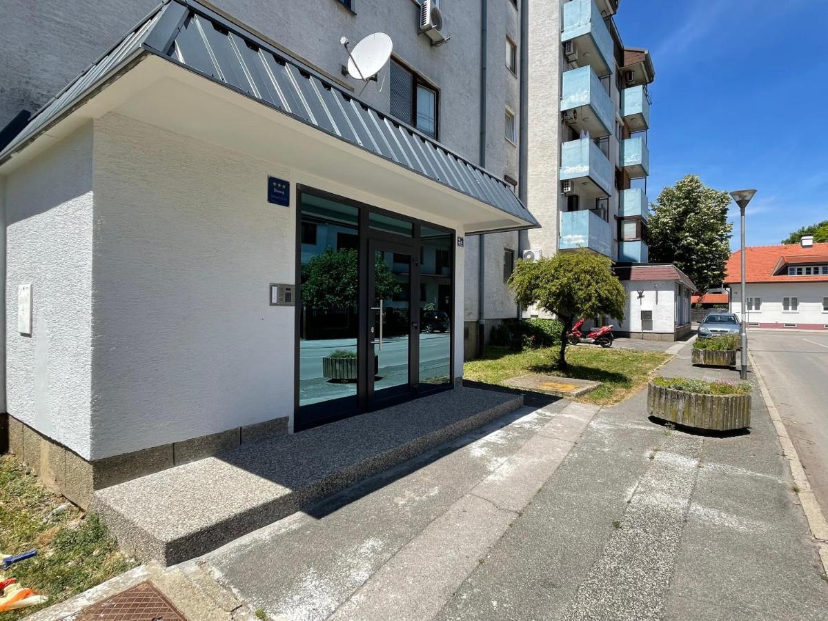 Dis Apartment Varaždin Dış mekan fotoğraf